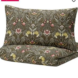 EUC ikea green king size bed set